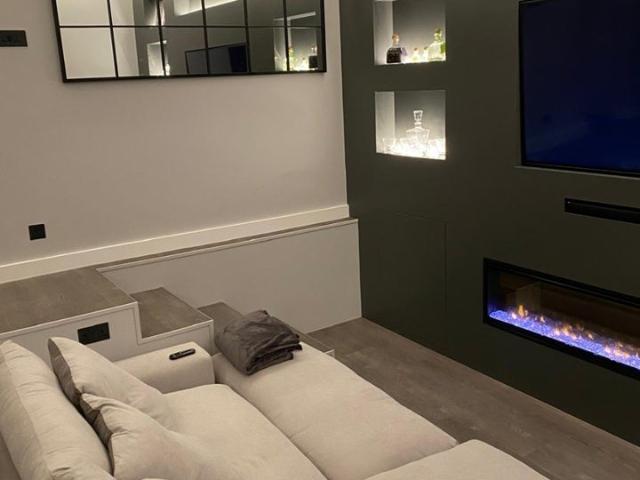 Apartment at Godstone Road, Greater London