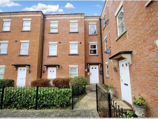 Apartment at Godwin Court, Swindon