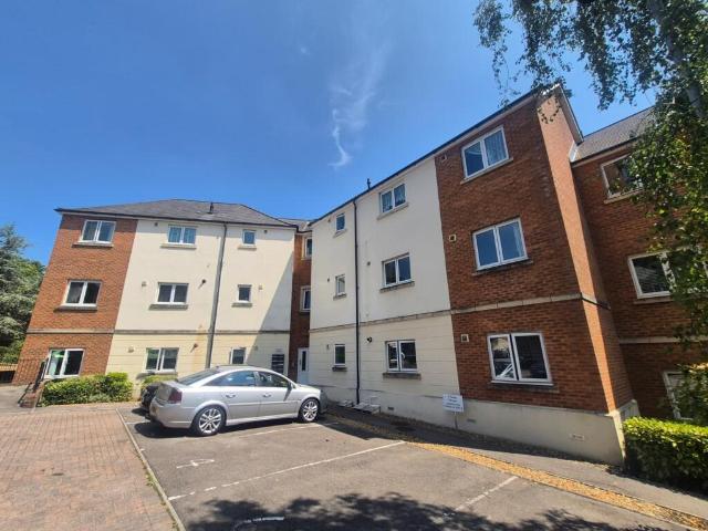Apartment at Golden Mile View, Newport