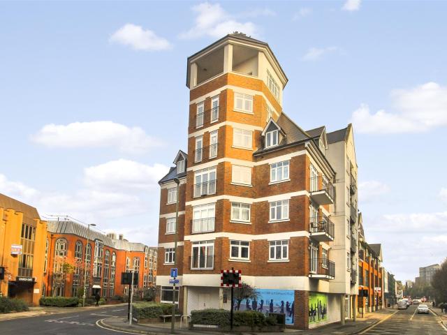 Apartment at Goldsworth Road, Woking