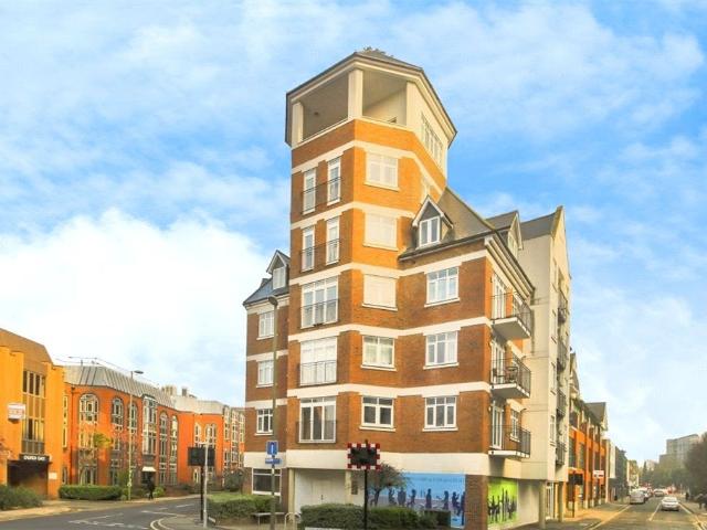 Apartment at Goldsworth Road, Woking