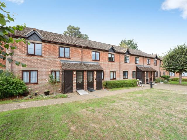 Apartment at Goldsmith Way, Crowthorne
