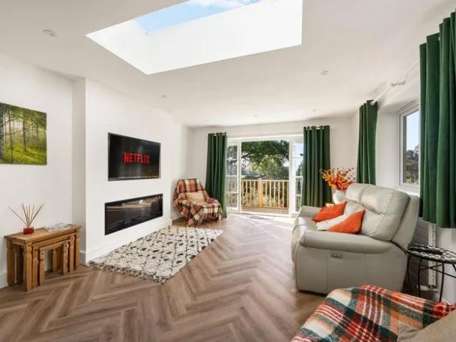 Apartment at Golf Club Lane, Wealden
