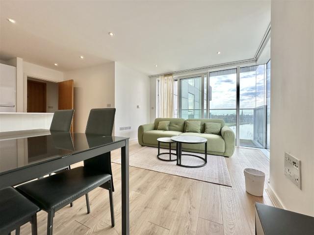 Apartment at Goodchild Road, Greater London