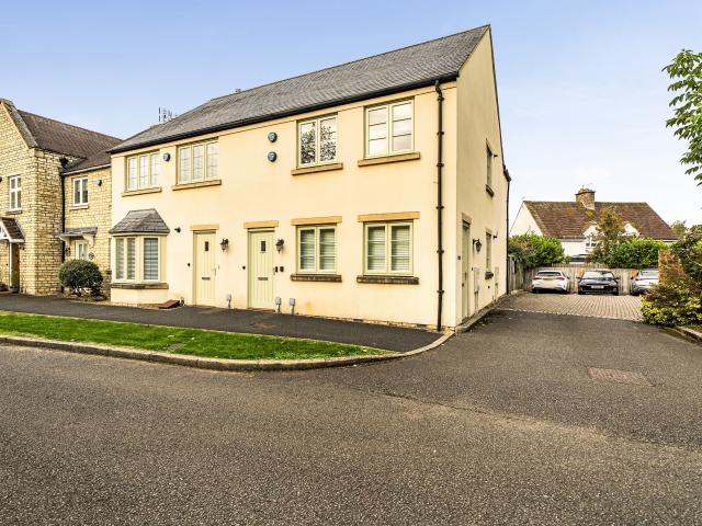 Apartment at Gordon Close, Wychavon