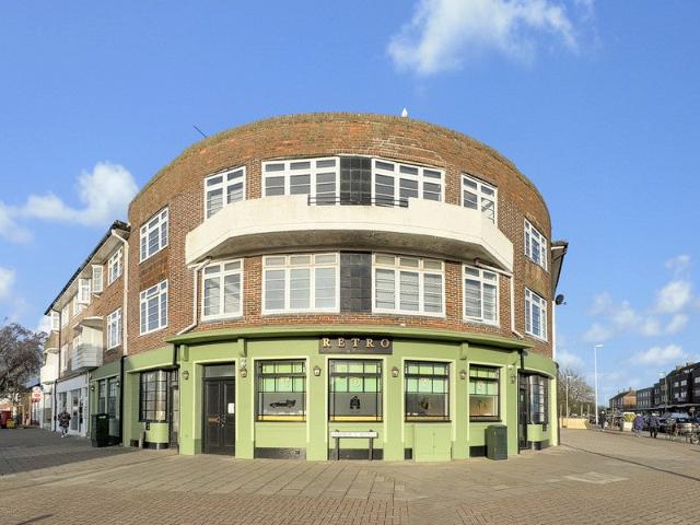 Apartment at Goring Road, Worthing