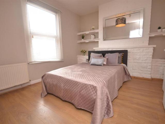 Apartment at Gosbrook Road, Reading