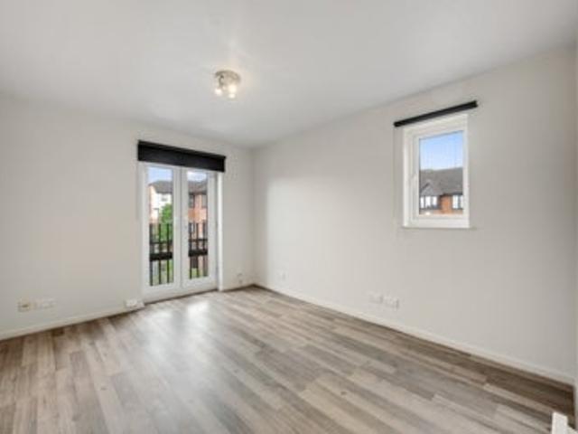 Apartment at Gables Close, Greater London