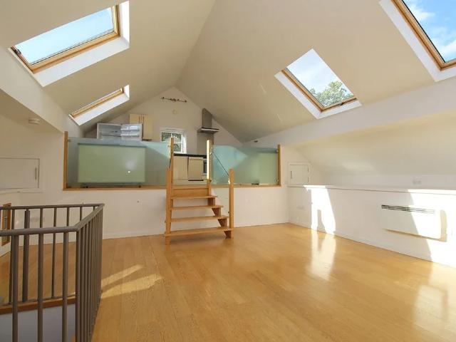 Apartment at Garendon Road, Charnwood