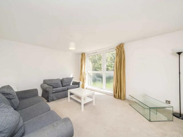 Apartment at Garratt Lane, Greater London