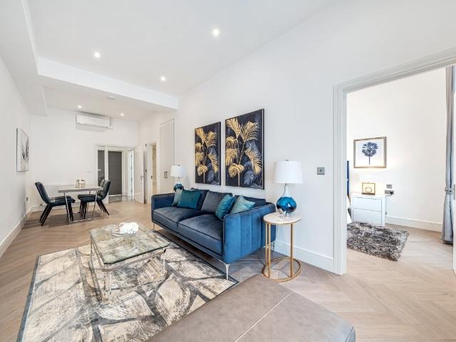 Apartment at Garway Road, City of Westminster