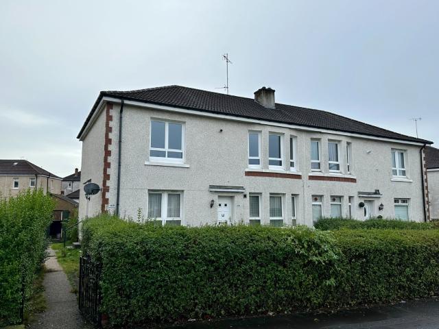 Apartment at Gartcraig Road, Glasgow
