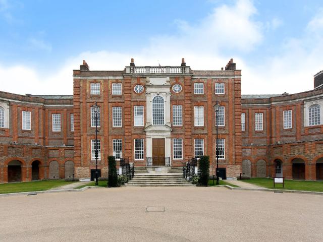 Apartment at Gillis Square, Greater London