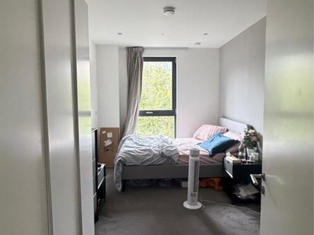 Apartment at Glade Walk, Greater London