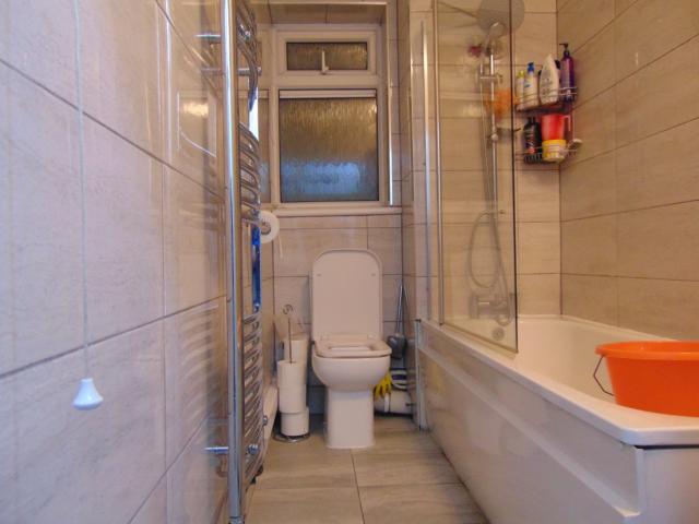 Apartment at Glenavon Gardens, Slough