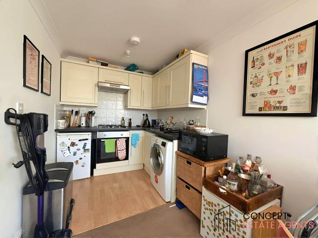 Apartment at Glenburnie Road, Greater London