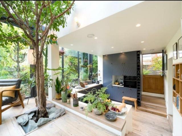 Apartment at Gleneagle Road, Greater London