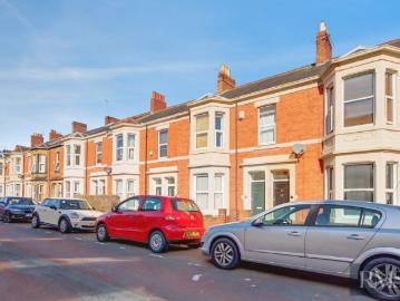 Apartment at Glenthorn Road, Newcastle upon Tyne