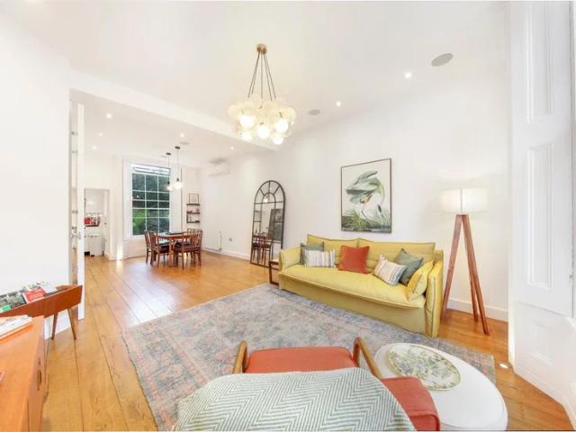 Apartment at Gloucester Avenue, Greater London