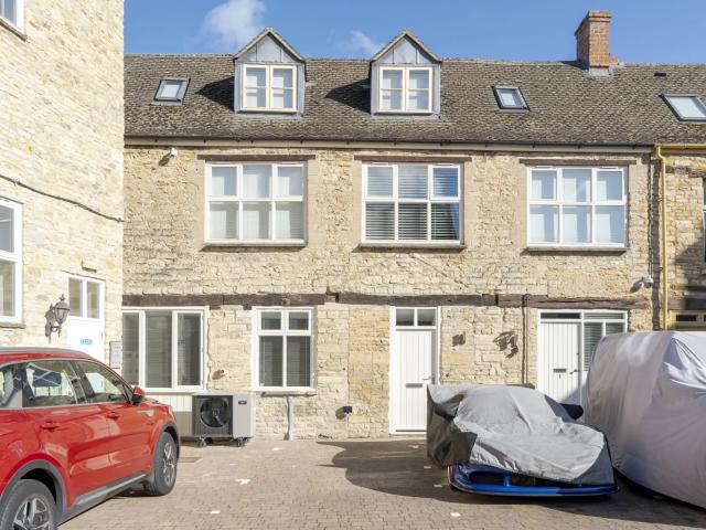 Apartment at Glovers Walk, West Oxfordshire