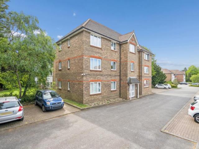 Apartment at Granville Place, Greater London