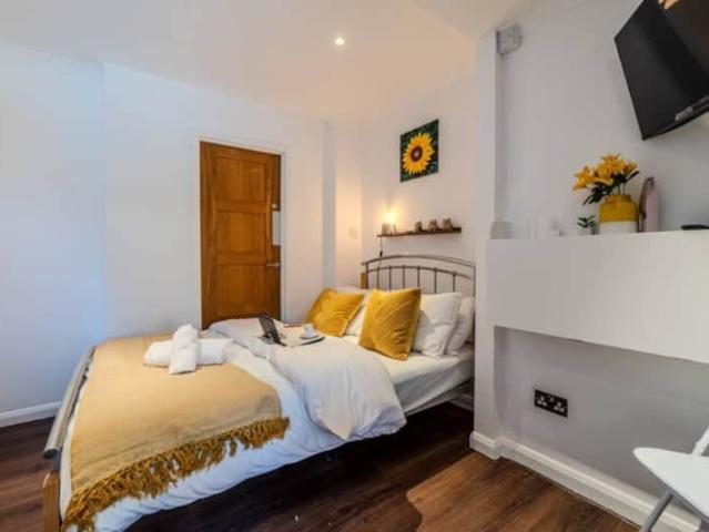 Apartment at Grattons Drive, Crawley