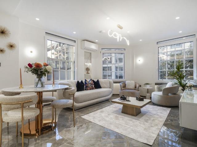Apartment at Great Cumberland Place, City of Westminster