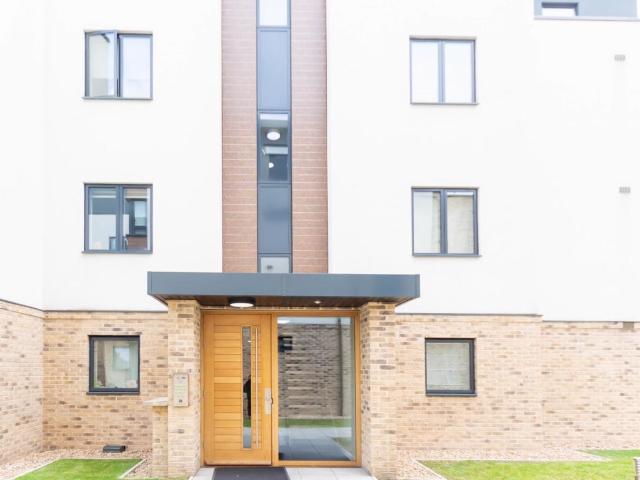 Apartment at Great North Way, Greater London