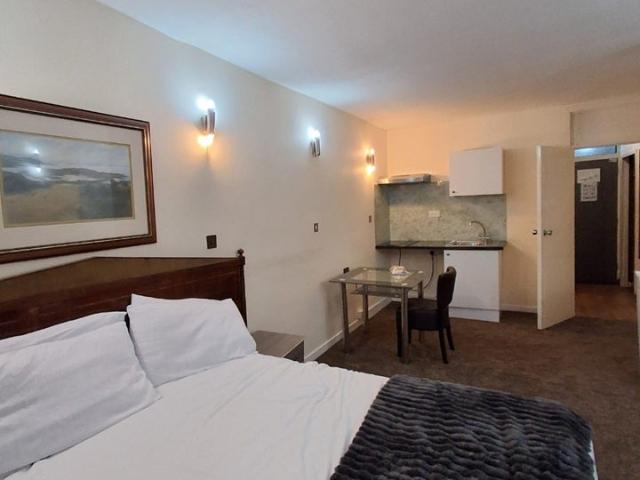 Apartment at Great West Road, Greater London