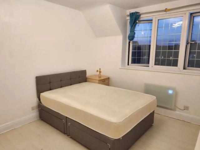 Apartment at Great West Road, Greater London