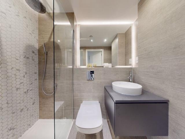 Apartment at Great West Road, Greater London
