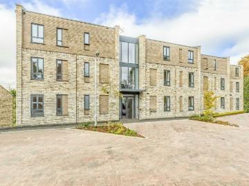 Apartment at Green Close, Welwyn Hatfield