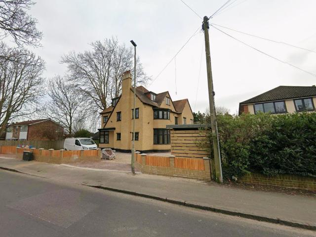 Apartment at Green Lane, Borough of Spelthorne