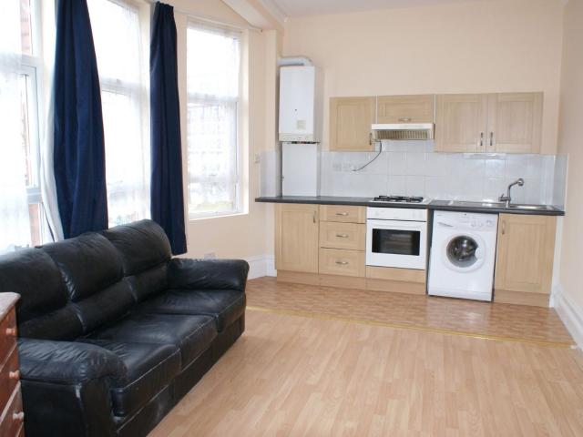 Apartment at Green Lanes, London