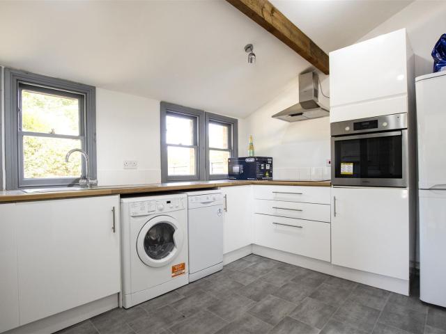 Apartment at Greenfield Road, Birmingham