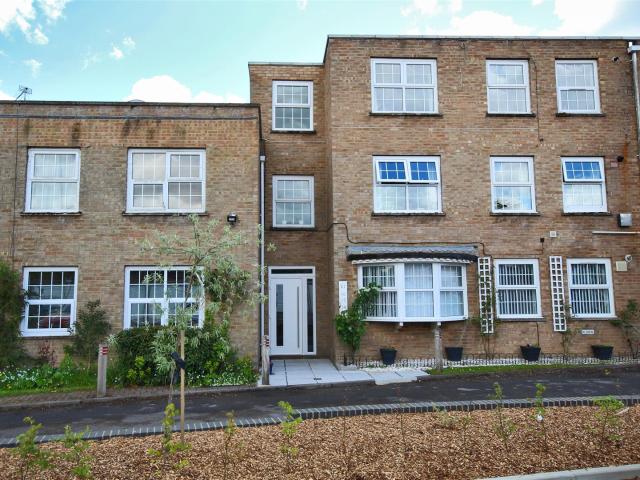 Apartment at Grosvenor Mews, New Forest