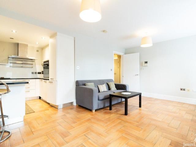 Apartment at Grosvenor Street West, Birmingham