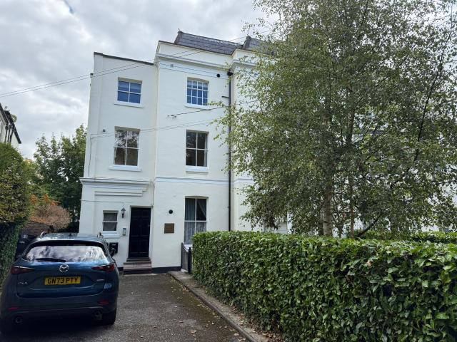 Apartment at Grove Hill Gardens, Tunbridge Wells