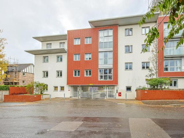 Apartment at Guildford Road, Woking