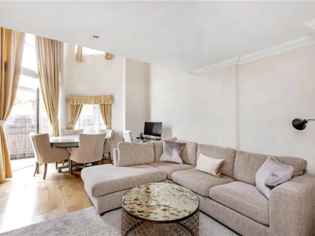 Apartment at Gunter Grove, Greater London