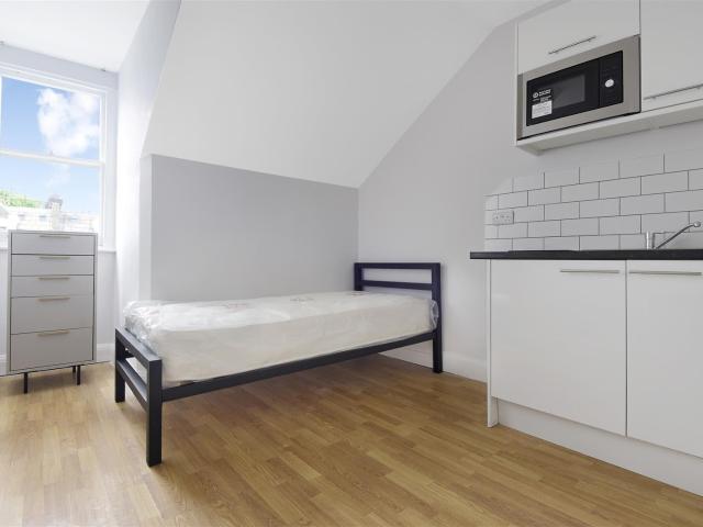 Apartment at Gunterstone Road, Greater London