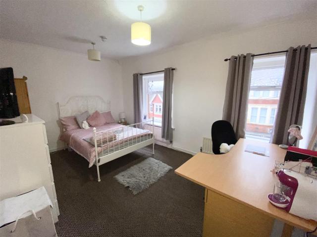 Apartment at Gwyn Street, Pontypridd