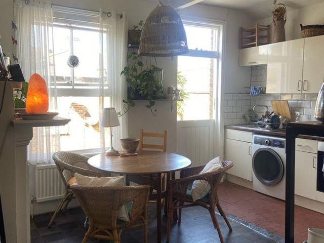 Apartment at Doverfield Road, Greater London
