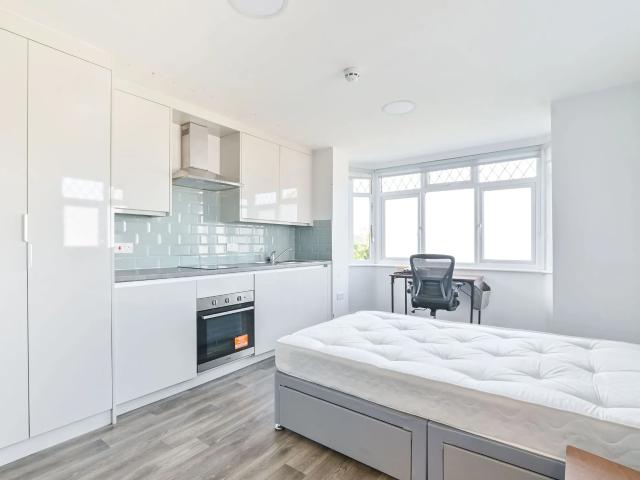 Apartment at Downing Drive, Greater London