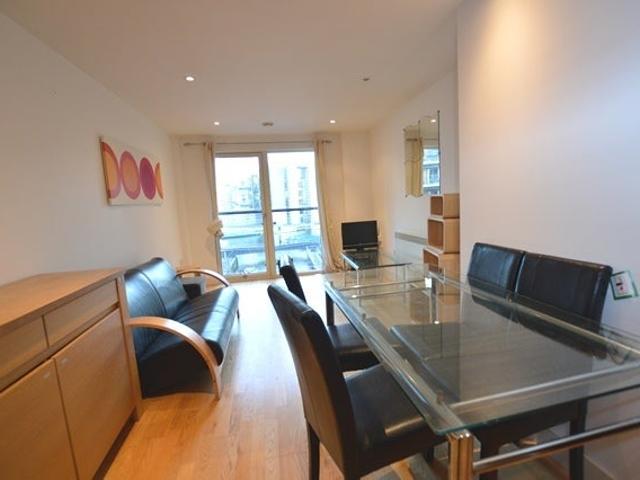 Apartment at Dockside, Leeds