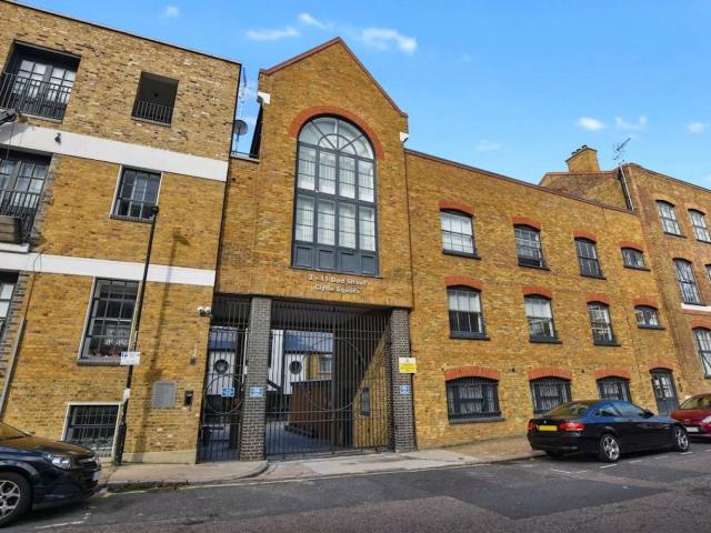 Apartment at Dod Street, Greater London
