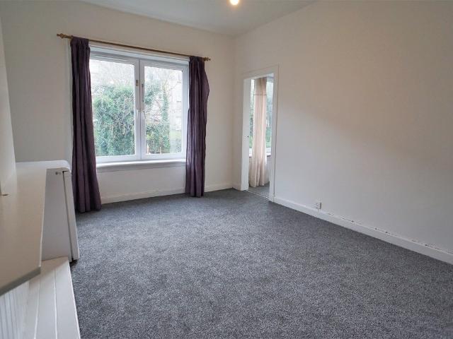 Apartment at Dorchester Avenue, Glasgow
