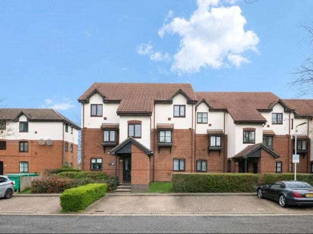 Apartment at David Close, Greater London