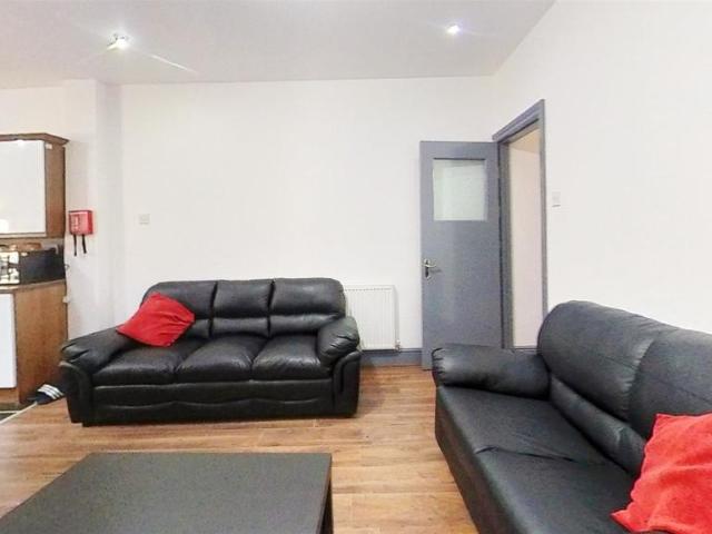 Apartment at Dawlish Road, Birmingham