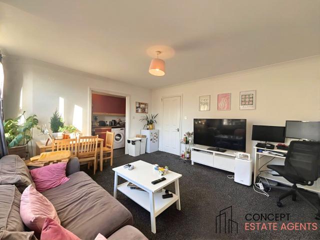Apartment at Dafforne Road, Greater London